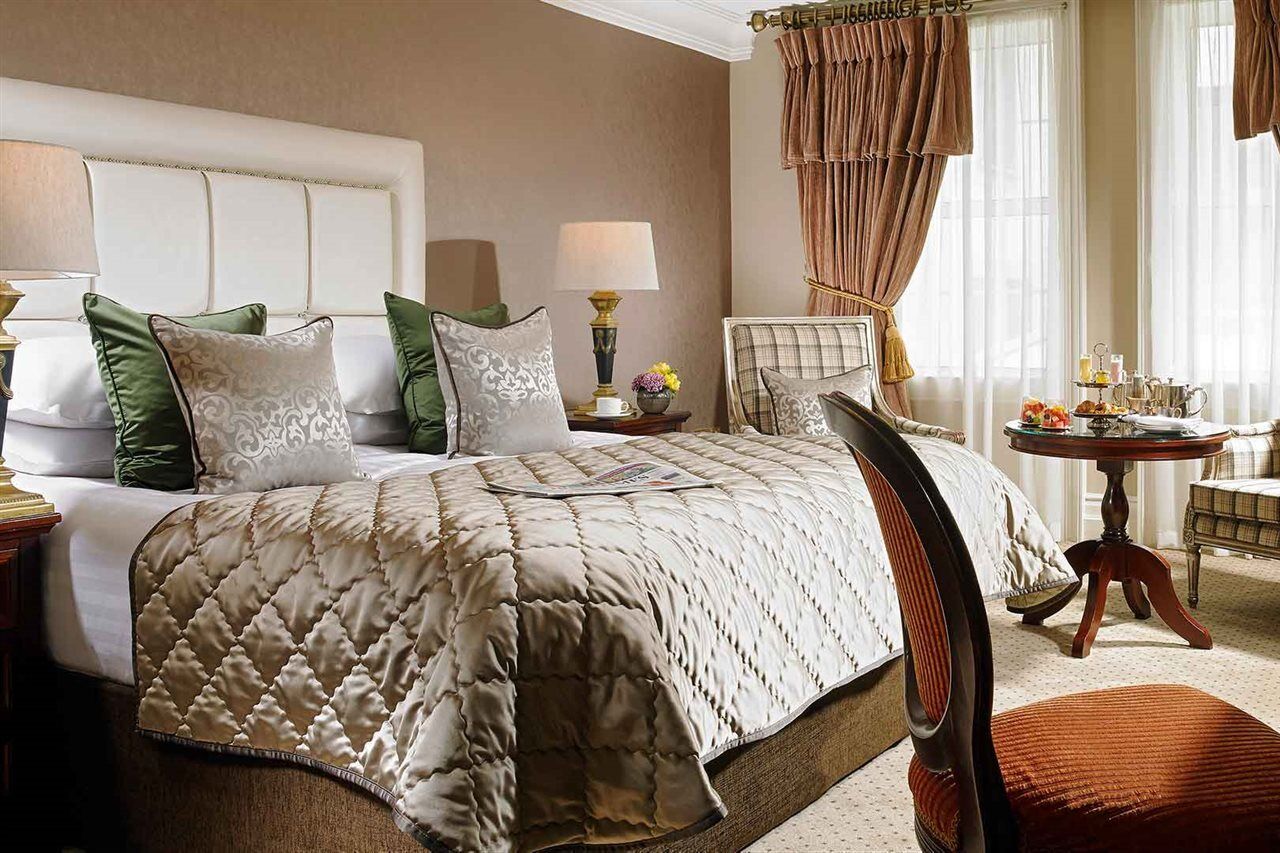 Muckross Park Hotel & Spa Kilclogherane Экстерьер фото A bedroom at the hotel